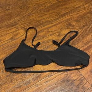Black bikini top